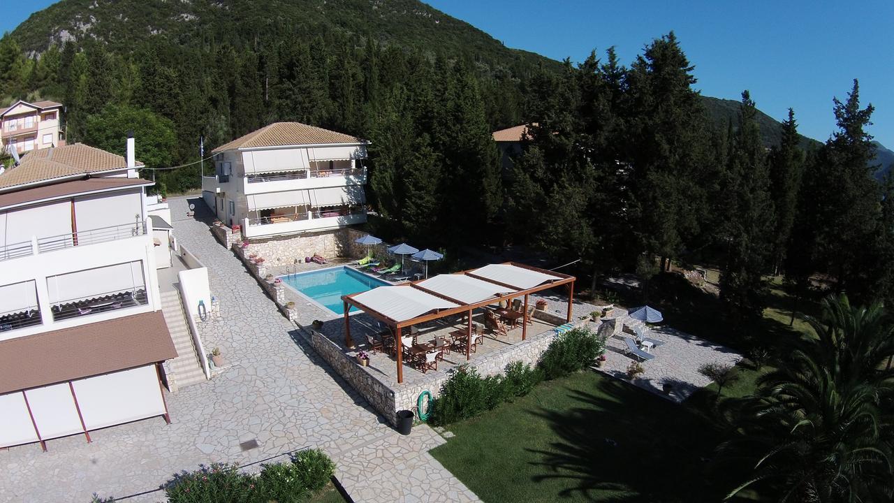 Geni Garden Apartments Екстериор снимка
