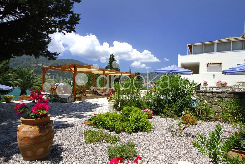 Geni Garden Apartments Екстериор снимка